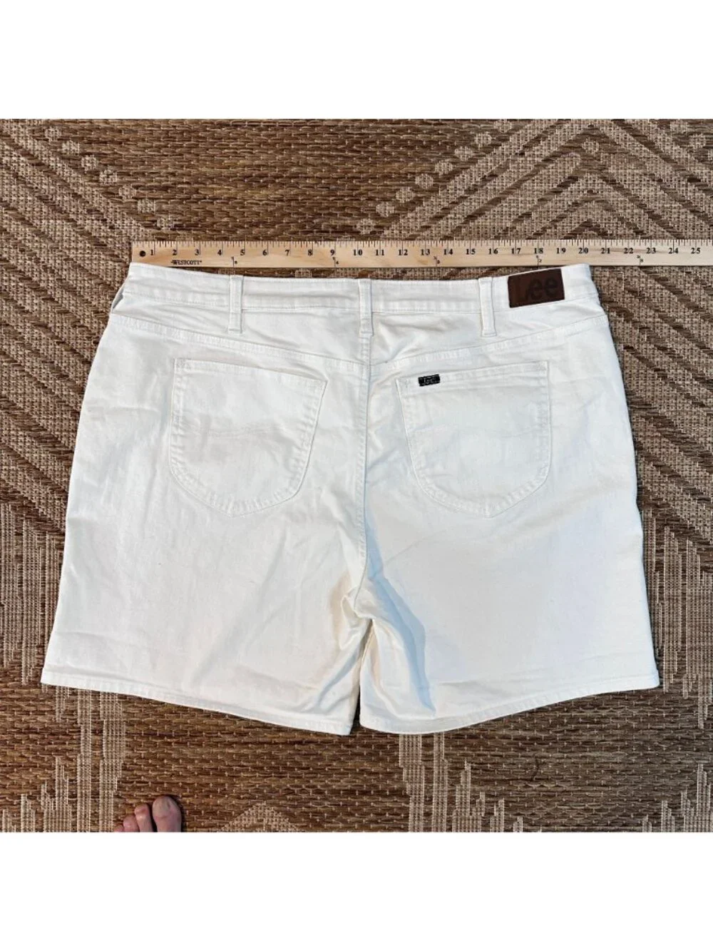 Lee Womens White Soft Denim Shorts Size 22 High Rise Casual Summer Wear